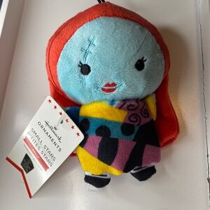 ⚜️Sally NBC Hallmark Mini Plush Ornament! NWT!
